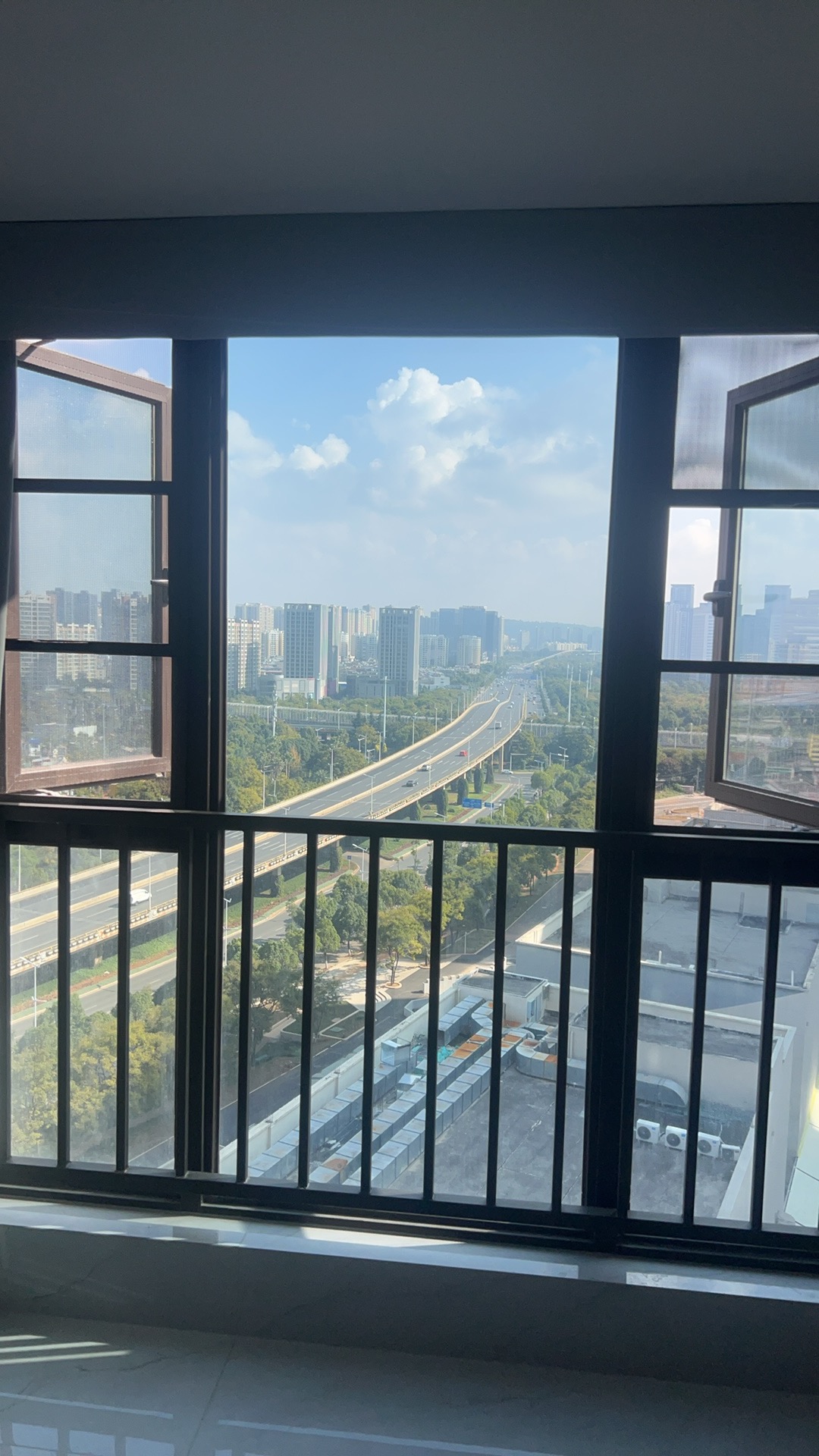 邦盛广场10楼复式两层押一付一免中介 实拍图7